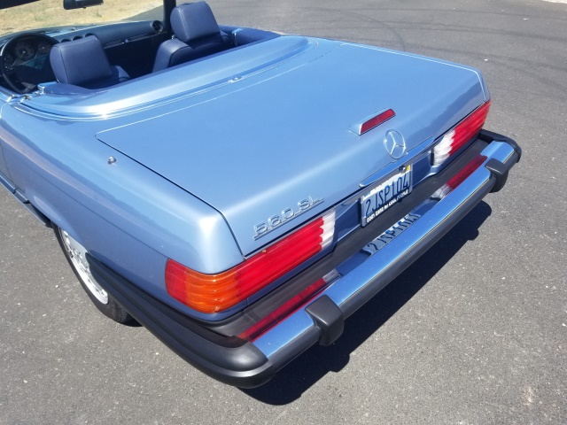 1988-mercedes-benz-560sl-156.jpg