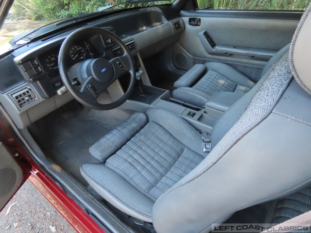 1989-ford-mustang-gt-099.jpg