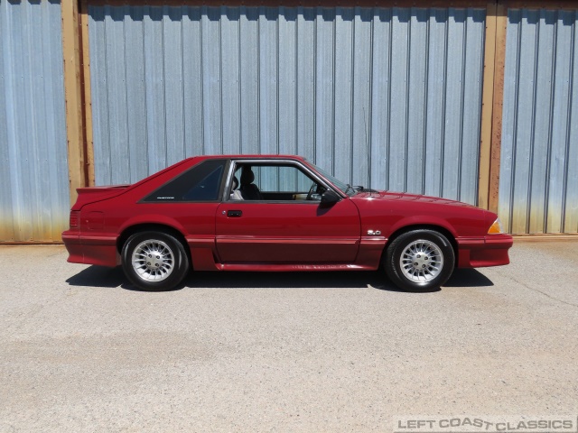 1989-ford-mustang-gt-196.jpg