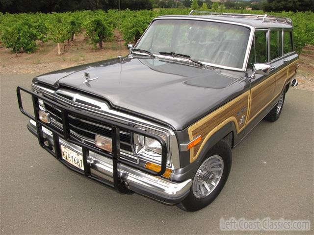 1989-jeep-grand-wagoneer-009.jpg