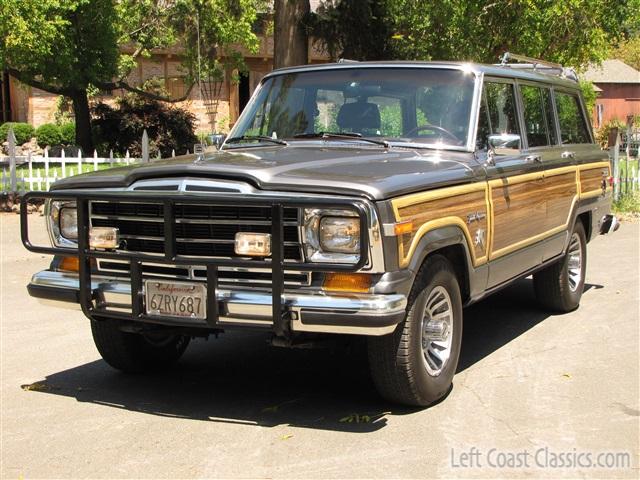 1989-jeep-grand-wagoneer-011.jpg