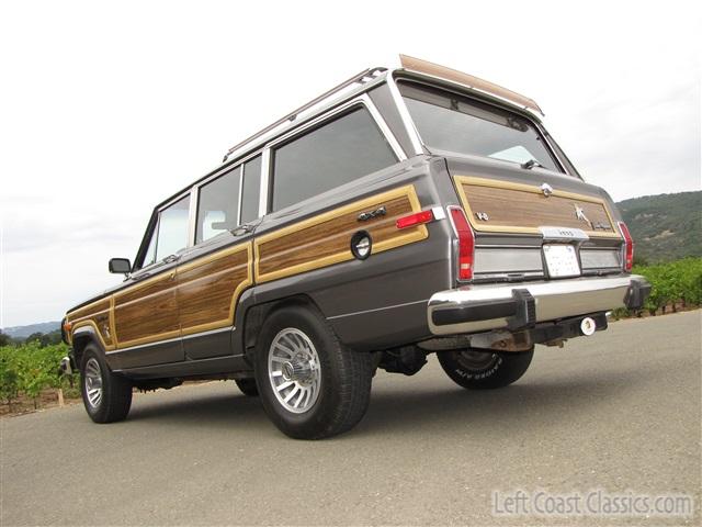 1989-jeep-grand-wagoneer-020.jpg