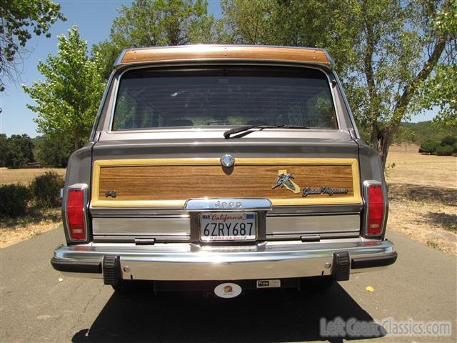 1989-jeep-grand-wagoneer-025.jpg