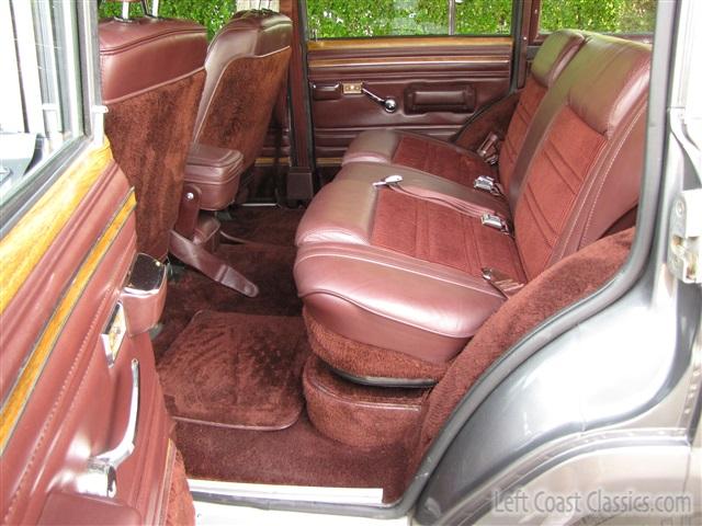 1989-jeep-grand-wagoneer-087.jpg