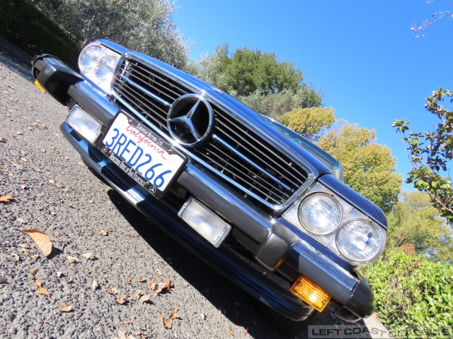 1989-mercedes-benz-560sl-063.jpg