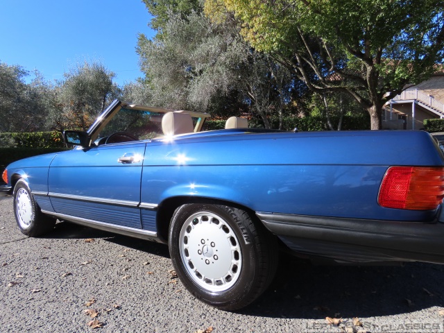 1989-mercedes-benz-560sl-090.jpg