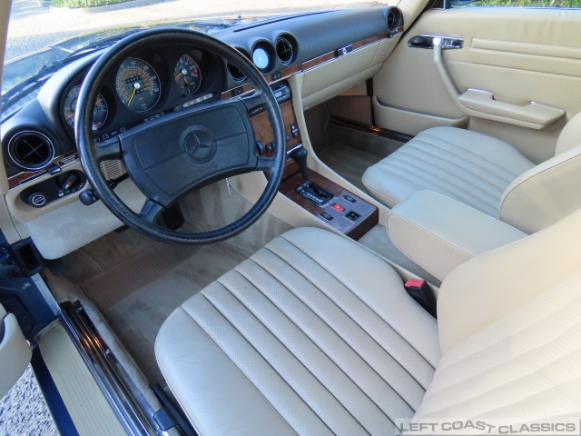 1989-mercedes-benz-560sl-140.jpg