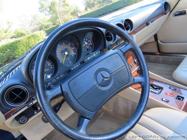 1989-mercedes-benz-560sl-153.jpg