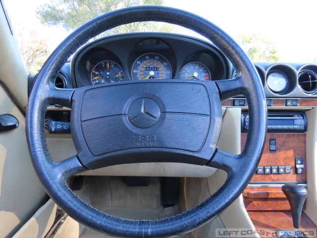 1989-mercedes-benz-560sl-158.jpg