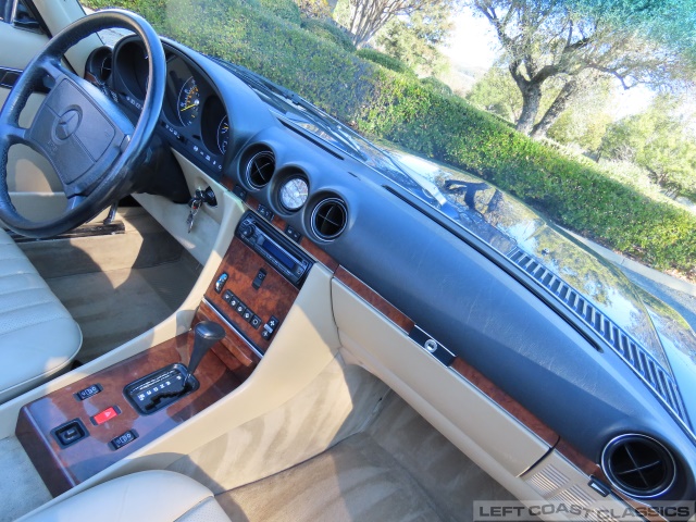 1989-mercedes-benz-560sl-189.jpg