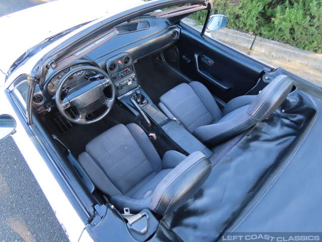 1990-mazda-miata-086.jpg