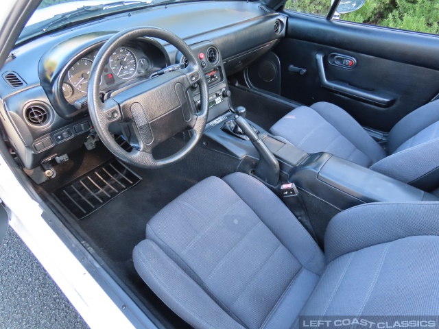 1990-mazda-miata-088.jpg