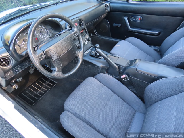 1990-mazda-miata-089.jpg