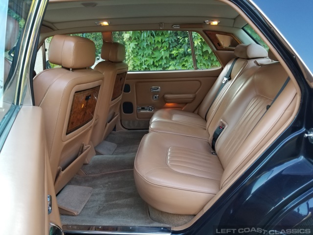 1991-rolls-royce-silver-spur-097.jpg