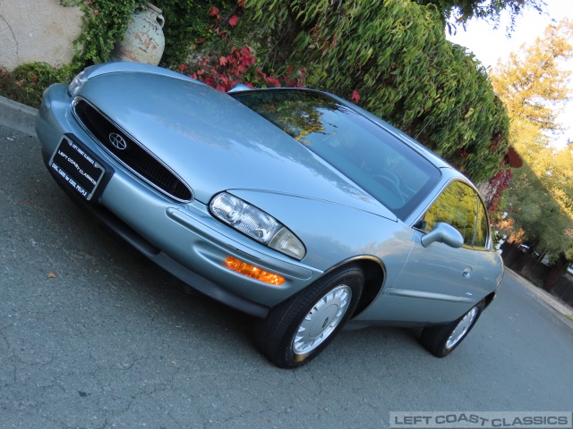 1995-buick-riviera-010.jpg