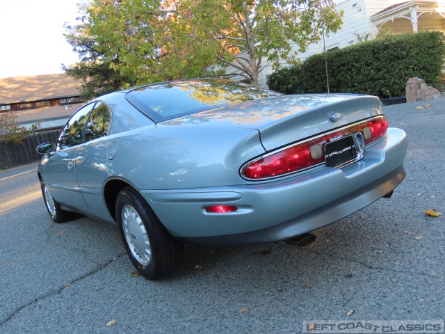 1995-buick-riviera-015.jpg