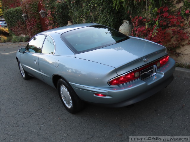 1995-buick-riviera-017.jpg