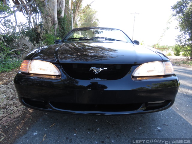 1995-ford-mustang-gt-convertible-002.jpg