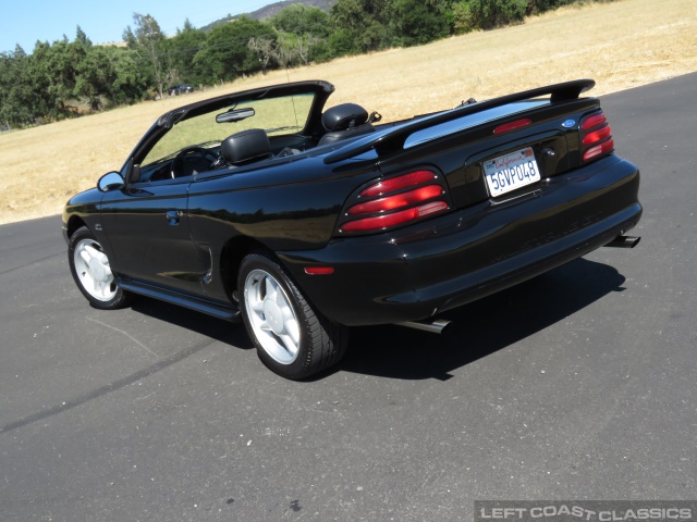 1995-ford-mustang-gt-convertible-017.jpg