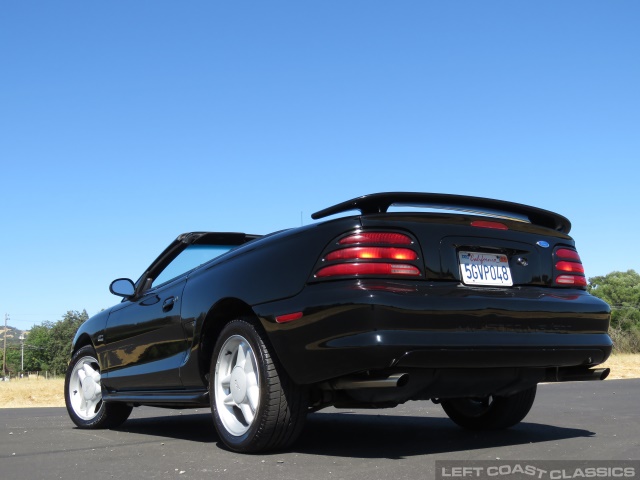 1995-ford-mustang-gt-convertible-018.jpg