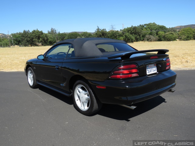 1995-ford-mustang-gt-convertible-024.jpg