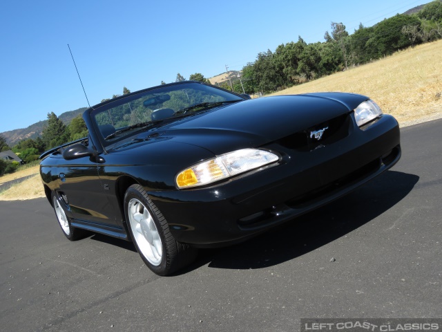 1995-ford-mustang-gt-convertible-038.jpg