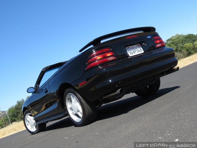 1995-ford-mustang-gt-convertible-163.jpg