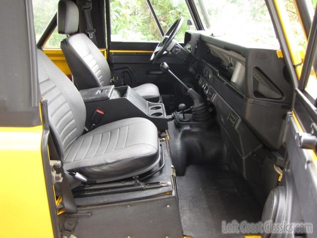 1995-land-rover-defender-90-051.jpg