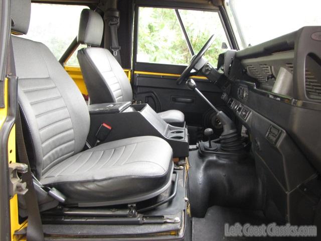 1995-land-rover-defender-90-052.jpg