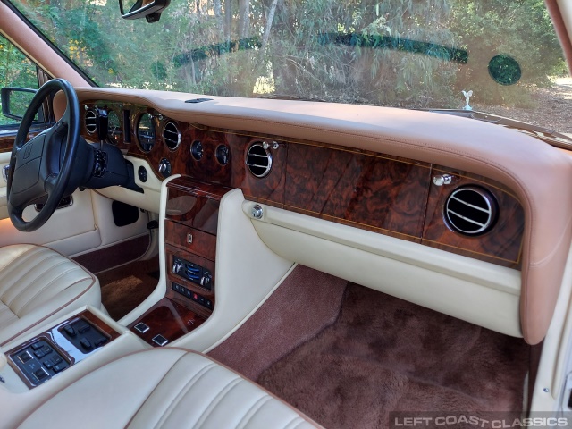 1996-rolls-royce-silver-spur-iii-173.jpg