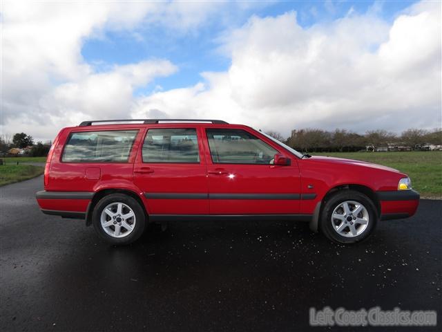 1999-volvo-v70-xc-cross-country-209.jpg