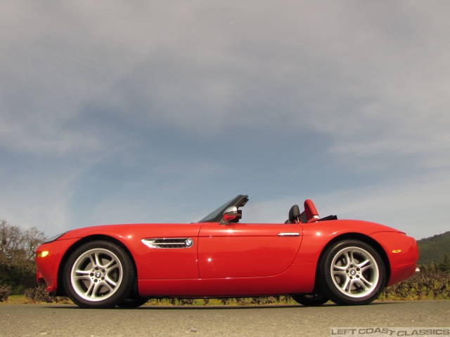 2002-bmw-z8-012.jpg