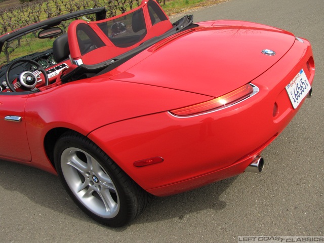 2002-bmw-z8-061.jpg