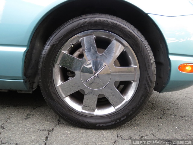 2002-ford-thunderbird-062.jpg