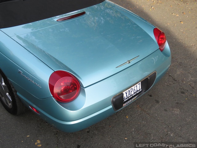 2002-ford-thunderbird-072.jpg