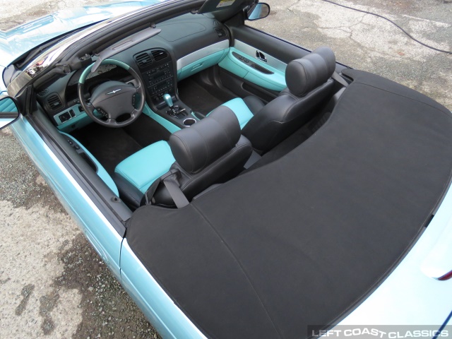 2002-ford-thunderbird-079.jpg