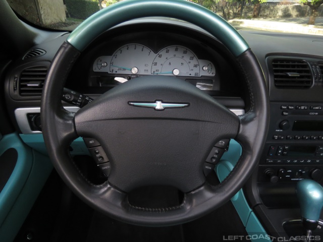 2002-ford-thunderbird-090.jpg