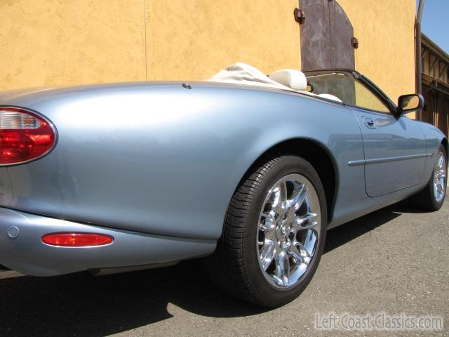 2002-jaguar-xk8-convertible-087.jpg