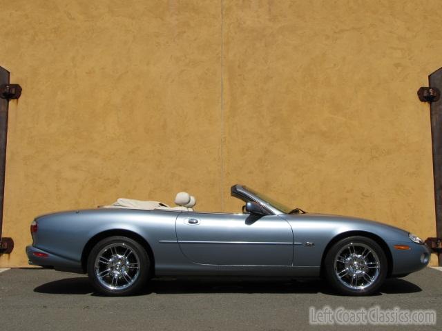 2002-jaguar-xk8-convertible-099.jpg