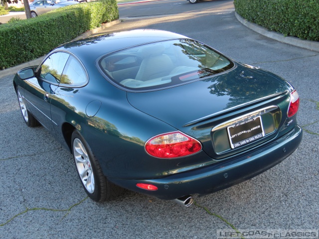 2002-jaguar-xkr-012.jpg