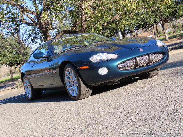 2002-jaguar-xkr-041.jpg