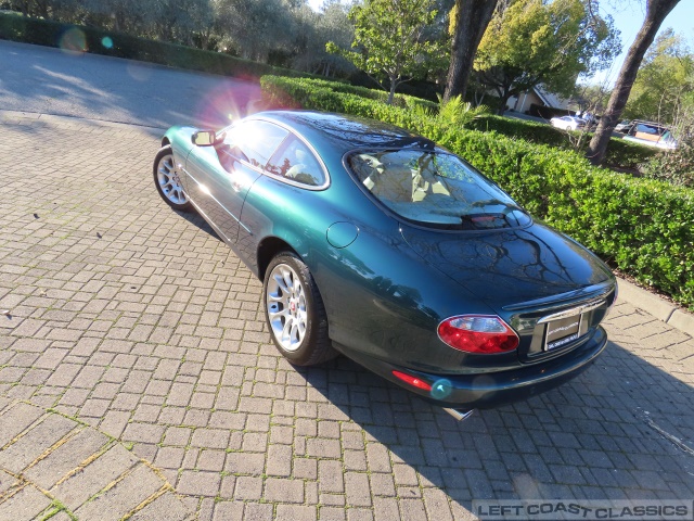 2002-jaguar-xkr-202.jpg