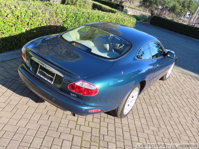 2002-jaguar-xkr-204.jpg