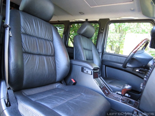 2002-mercedes-g500-125.jpg