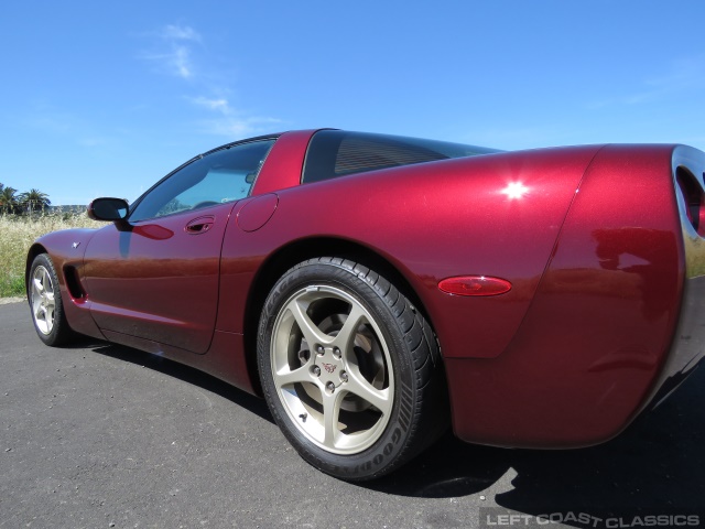 2003-chevy-corvette-c5-coupe-041.jpg