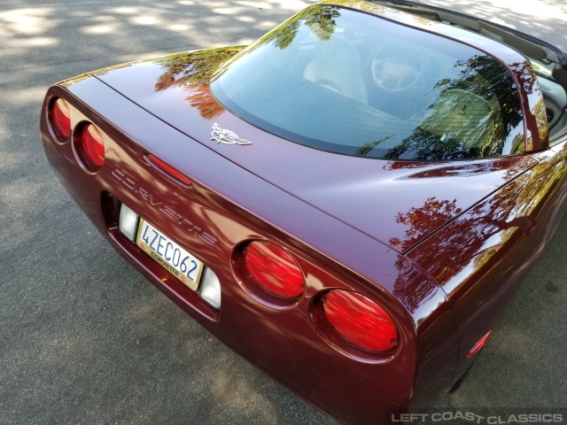 2003-chevy-corvette-c5-coupe-045.jpg