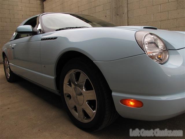 2003-ford-thunderbird-042.jpg