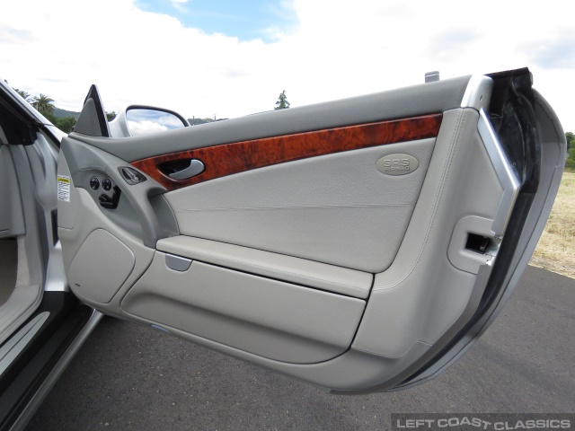 2003-mercedes-500sl-124.jpg