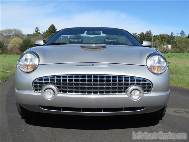 2004-ford-thunderbird-001.jpg