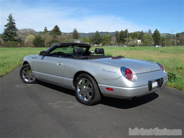 2004-ford-thunderbird-021.jpg